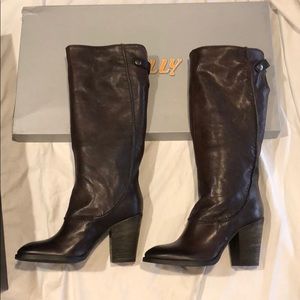 NWB buttery soft Italian leather dark brown boots